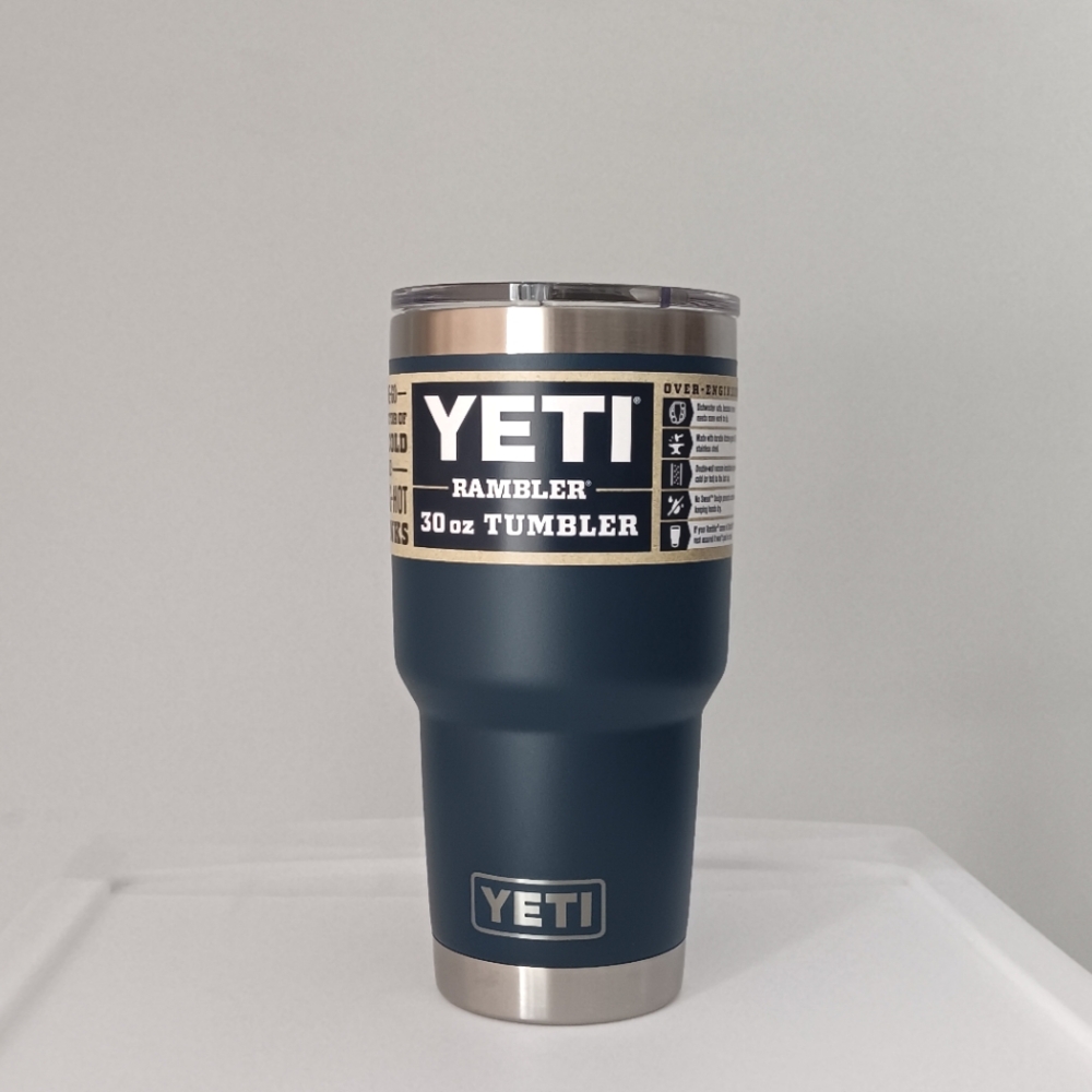 NEW Yeti Rambler Tumbler 30oz. Mag Slider Insulated Travel Thermos Navy Blue